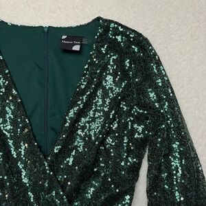 Maison Tara Dress Womens 6 Green Sequin 81171MA V-Neck Long Sleeve Mini Sash